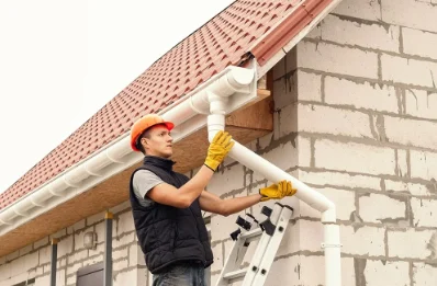 Pose et remplacement de gouttières à Lux